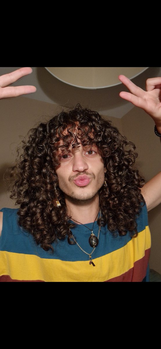 E puta cu a pari bo🤱🤰 (@tontilanguette) on Twitter photo 