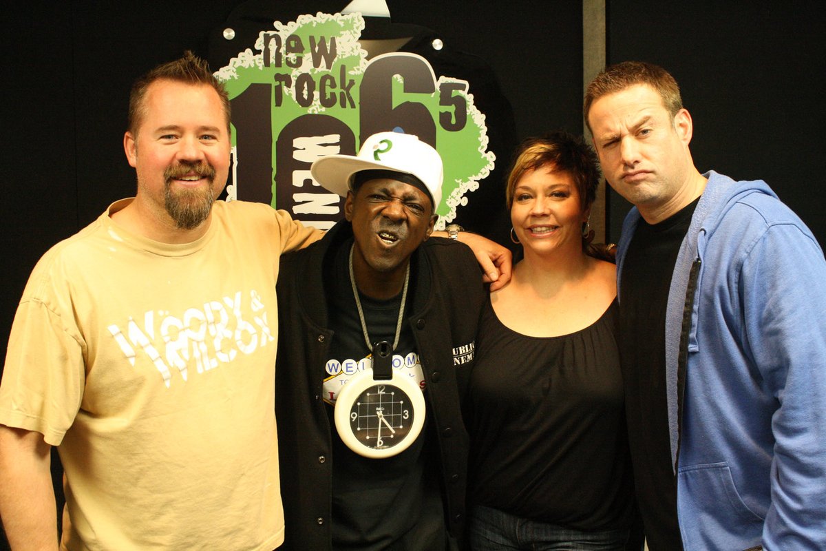 woodyandwilcox's tweet photo. In honor of Flav being at the White House Xmas party this week, let’s bring this pic back from 2012! #WoodyAndWilcoxBump #WWBump @WoodyThings @FlavorFlav #Mel @WilcoxStuff @1065TheEnd https://t.co/RGNGHmPY3s