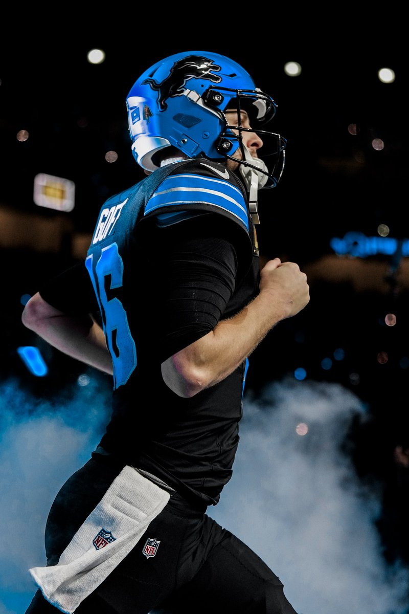 LionsPR's tweet photo. Among all @NFL QBs this season, @Lions QB @JaredGoff16 ranks:

- 2nd in passer rating (110.4)
- 2nd in passing yards (3,759)
- 2nd in completion % (71.4)
- 2nd in passing yards/attempt (8.54)
- 2nd in passing 1st downs (191)
- 4th in passing TDs (30)

#ProBowlVote #OnePride https://t.co/R1IFs4AW2K