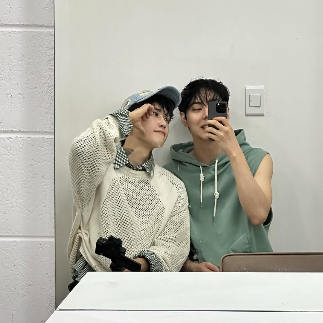 jsh_Rain's tweet photo. 很快就要见面啦❤️
#준성호_700일_축하해
#700DaysofJunseongho https://t.co/GMICyuv7vJ