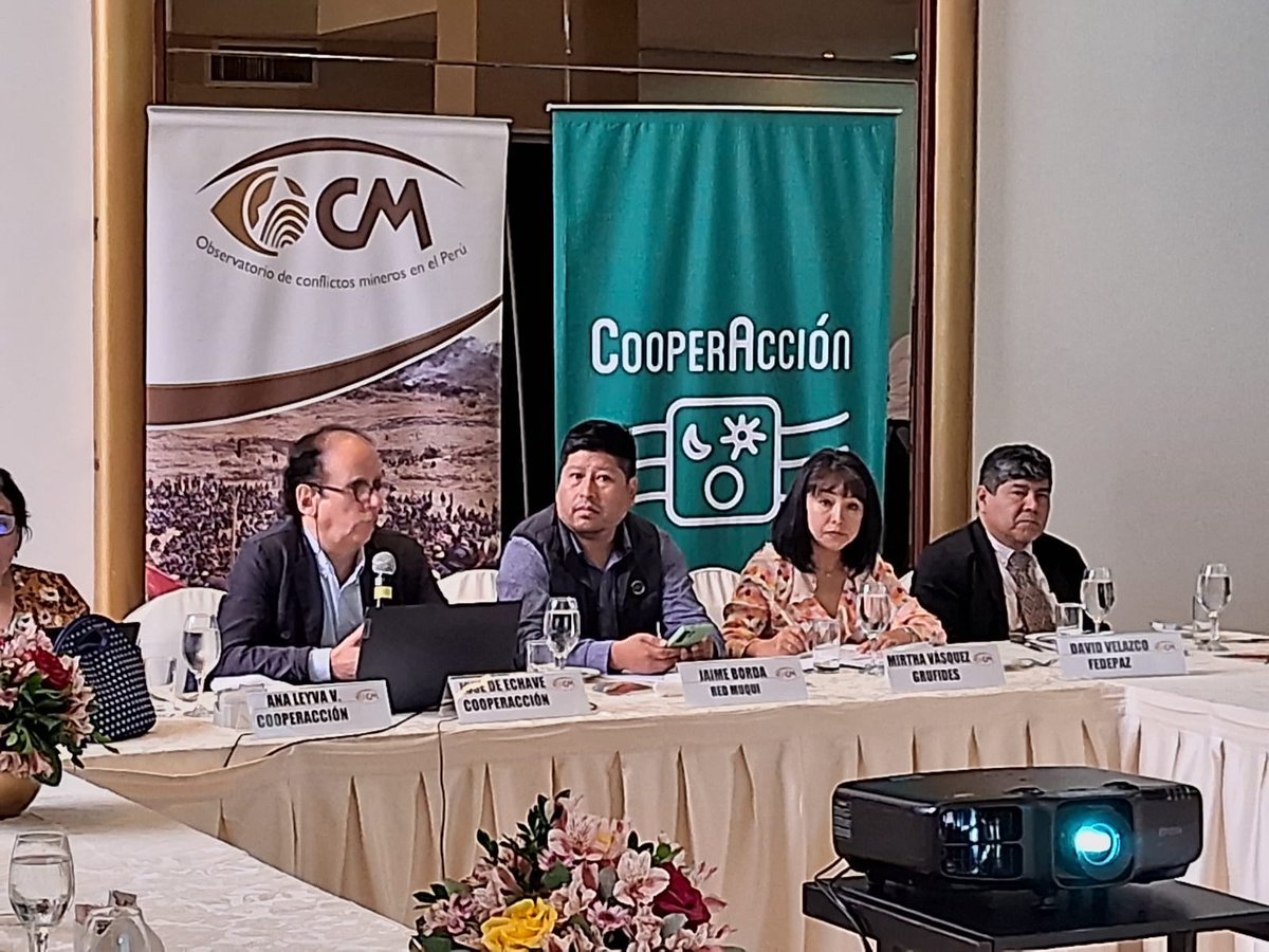 OCMPeru's tweet photo. 🔴 En Vivo | #35OCM

“El 60 % del reservorio de agua de Poechos en Piura está concesionado para la minería cuando tienes una situación de estrés hídrico y escasez de agua en esta región”, @jdeechave 

Sigue la transmisión  ➡️  https://t.co/mIK5py17vH https://t.co/XCi4NWetGH