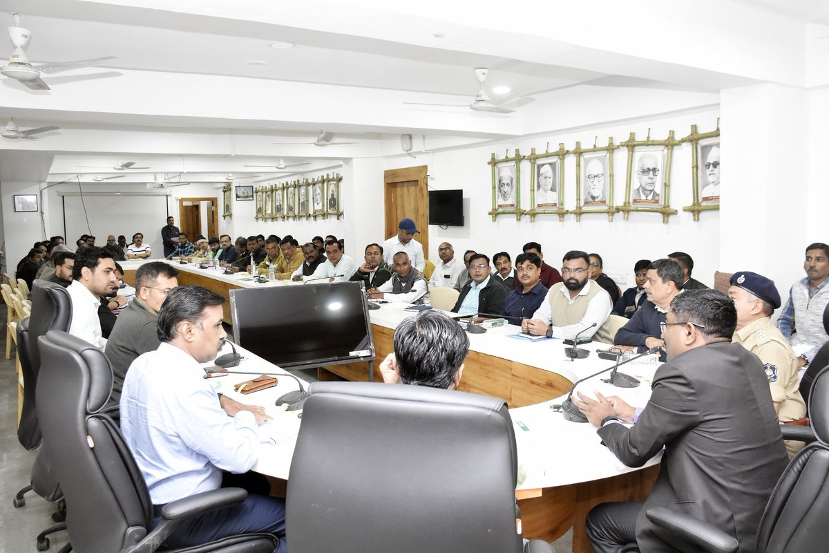 Collector Dahod tweet media