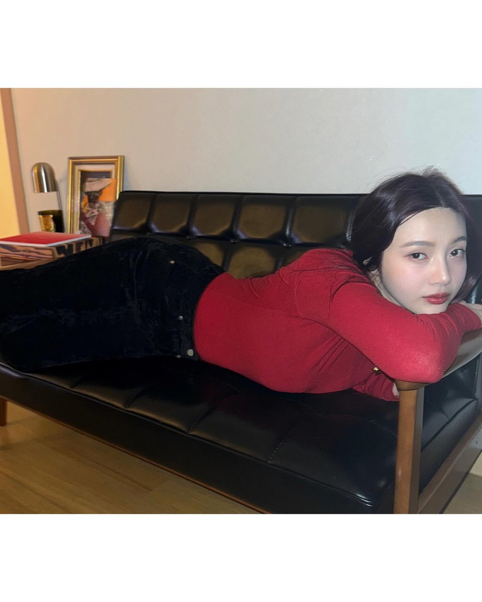 joystgrm's tweet photo. [INSTAGRAM POST] - 8P

따뜻한 ���니가 선물해 준 따뜻한 옷♥️
@.yu__seulki 
@.understanding_product
https://t.co/Ujpa3J12Gp

@RVsmtown #RedVelvet #레드벨벳 #Joy #조이 #Cosmic 
241218 · 22:39:54 KST https://t.co/KDUk0u1z7o