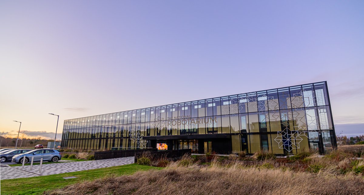 The National Robotarium basking in a bit of winter sun. 🤩

#HeriotWattUni