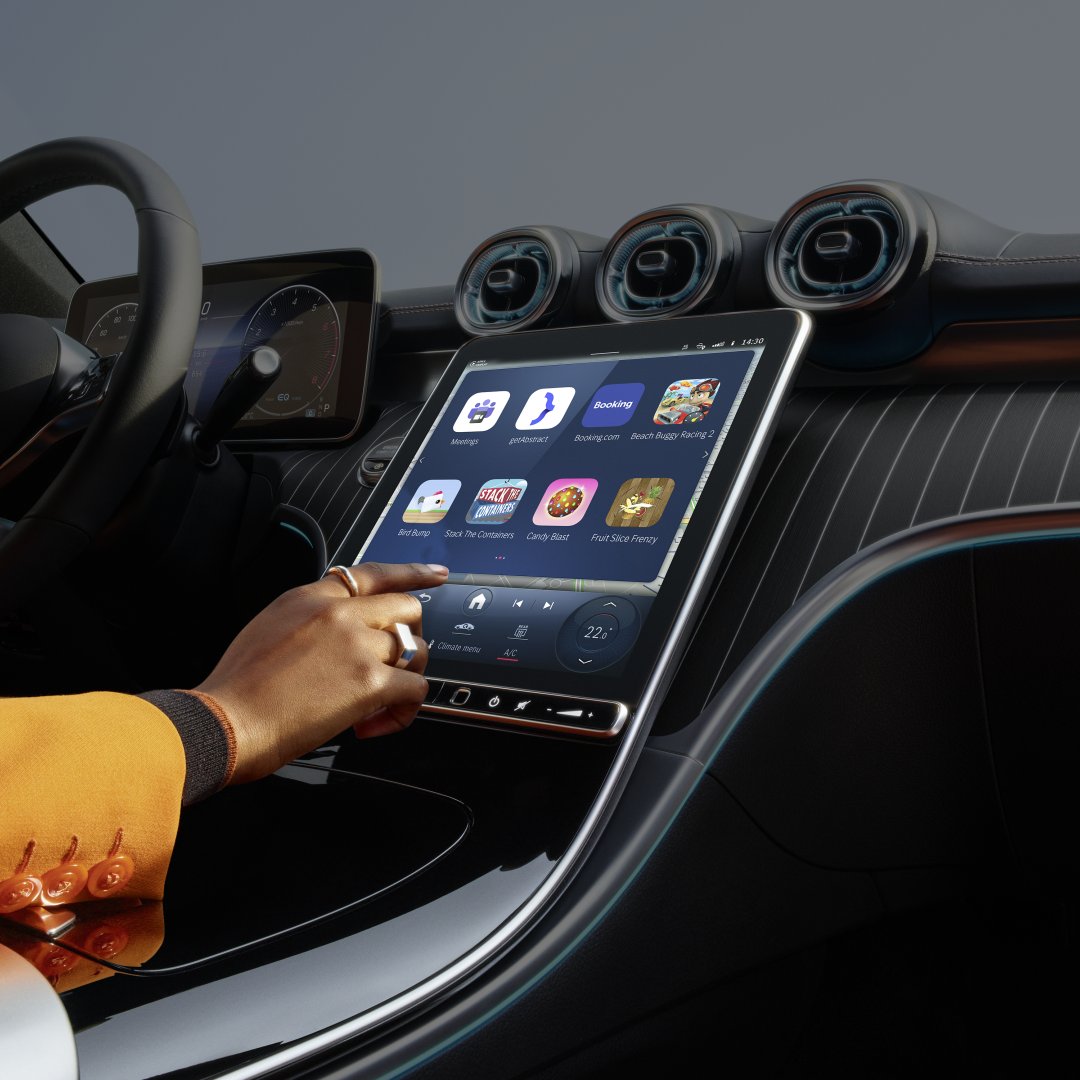 Nieuwe apps om van te houden - zorgvuldig geselecteerd door onze experts. Ontdek het nieuwe aanbod apps voor jouw MBUX (3e generatie) en til jouw rijbeleving naar een hoger niveau.

mb4.me/MBUX_NL2

#MercedesBenz #MBUX #Apps #Entertainment