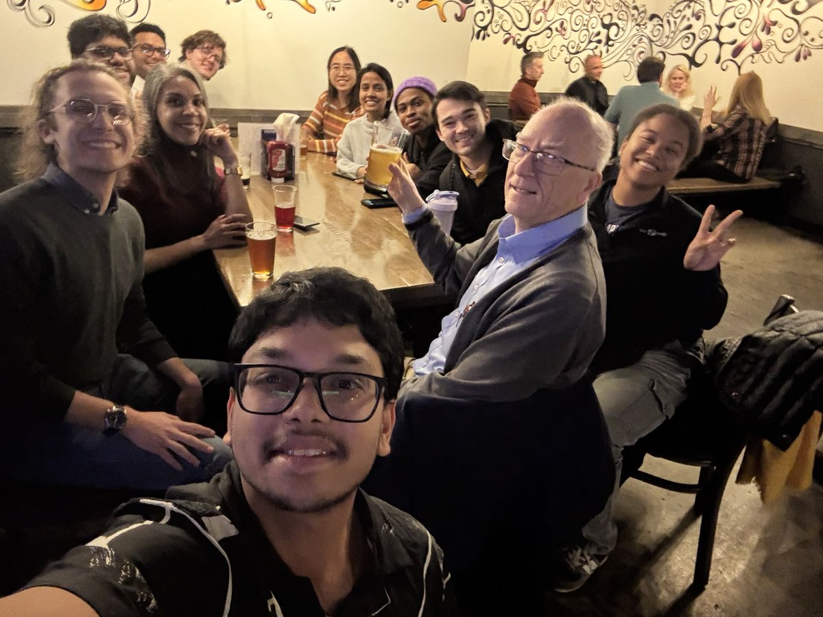 Blissful times at the CSiDIR end of semester happy hour. 

To learn more about the simulation community of UMich, visit: 

lindseylab.engin.umich.edu/home-of-csidir…

@UMichChE  <a href="/DrBeckyLindsey/">Rebecca Lindsey</a>  #csidir #GoBlue
