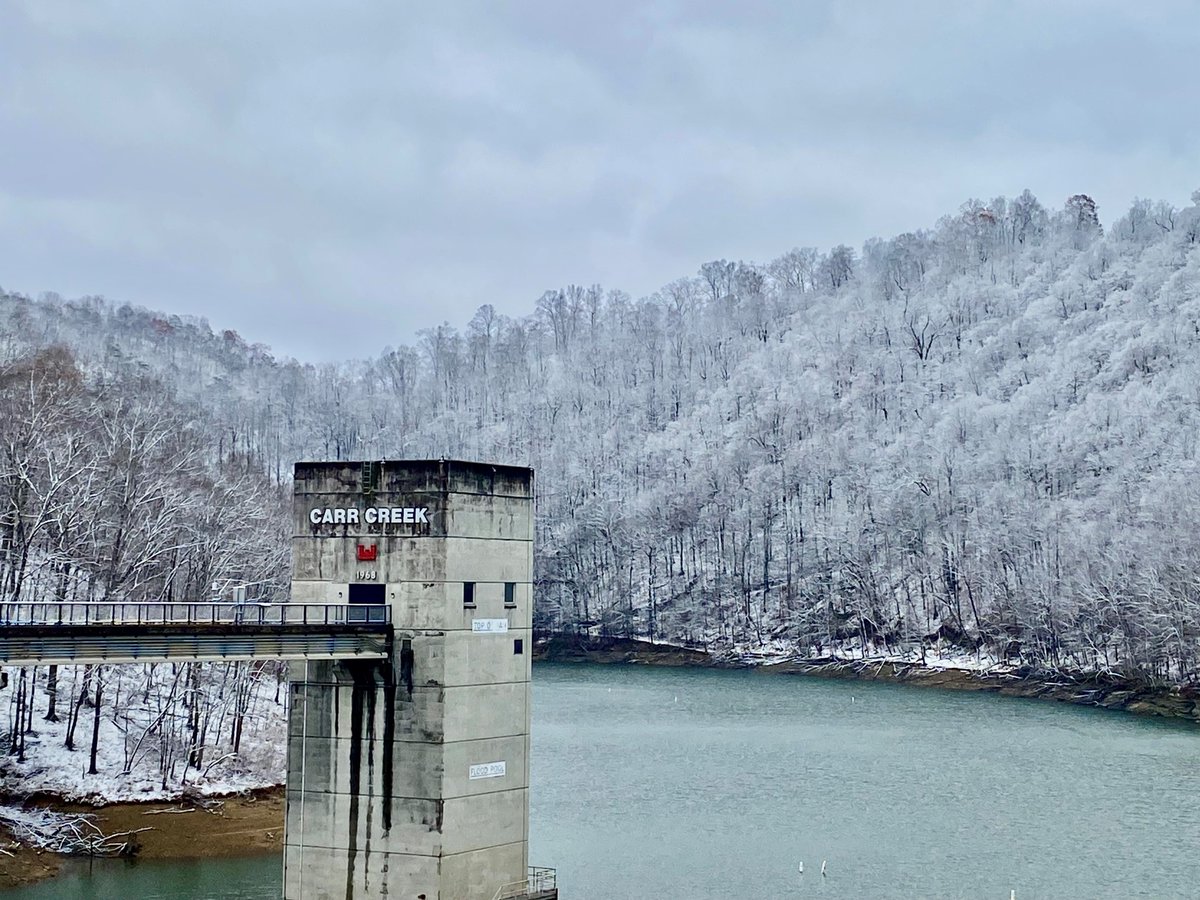 Photo of the week!

Snow covered mountains surround the control tower at Carr Creek Lake in Sassafras, Kentucky. 🌨️ ❄️ 

📸 Donna Bowling