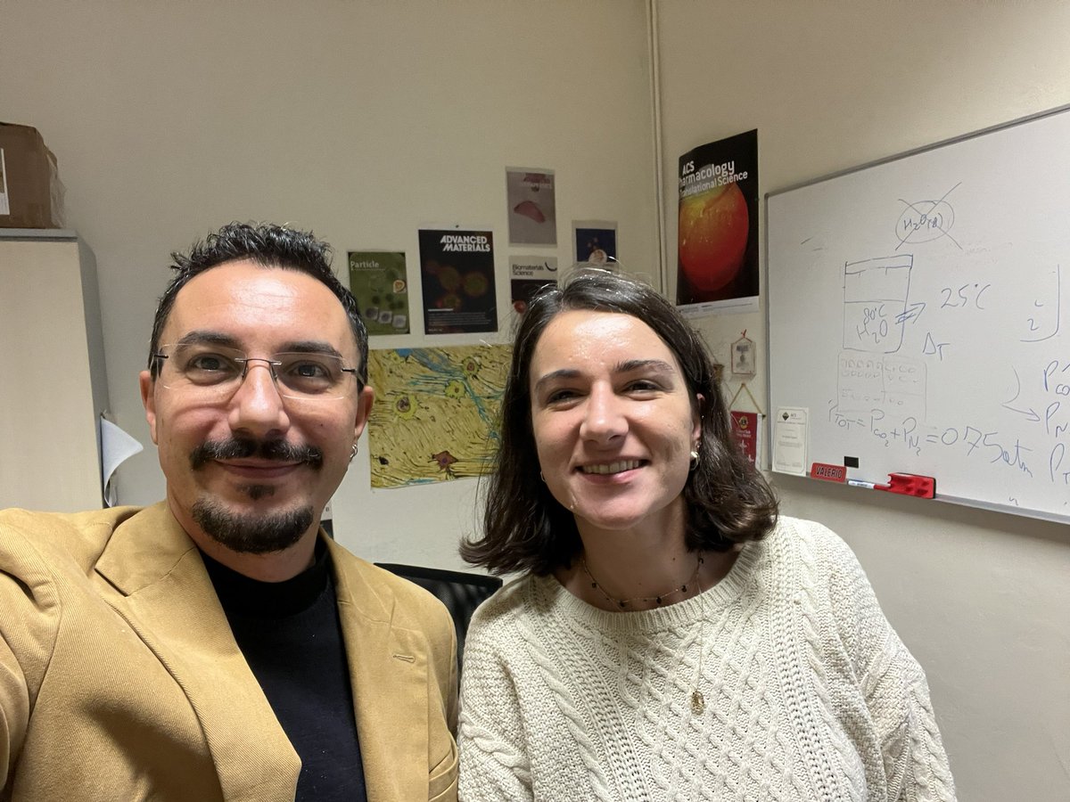 ValVol17's tweet photo. A warm welcome to Paola‼️
She is a Medical Doctor (our #4th!) and for her #specialization #thesis she will work 🔬 on #flash #radiotherapy ⚡️#metastasis #alternative #biomodels 🥚 #pancreatic #carcinoma 
Enjoy &amp; good luck!💪🏼 https://t.co/0KtmVsIWMI