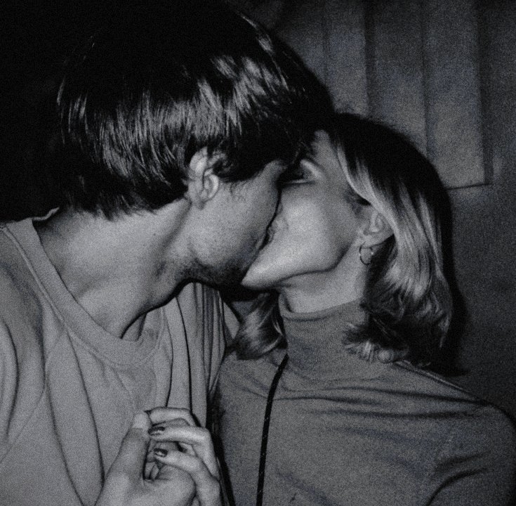 ⠀⠀⠀⠀⠀⠀⠀⠀
появился смысл приезжать домой как можно раньше. 
⠀⠀⠀⠀⠀⠀⠀⠀