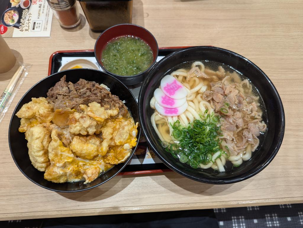 ringo4178823's tweet photo. 今日も城ホの帰りは資さんうどん https://t.co/rh3Rz7n9tT
