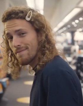 JmgNice's tweet photo. @jdoreofficiel Attention c'est un fake le vrai @jdoreofficiel  doré c''est lui https://t.co/XbM0TGNMMW