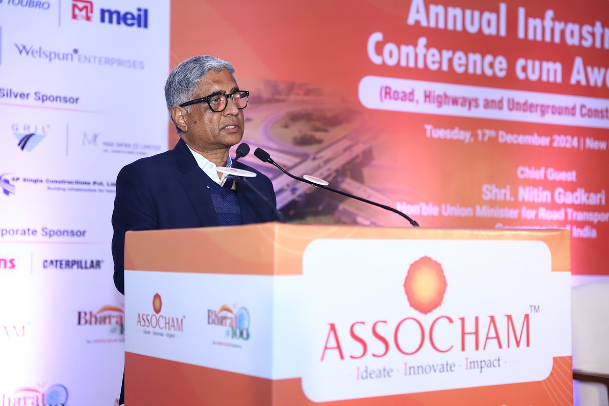 ASSOCHAM4India's tweet photo. श्री अजेंद्र अग्रवाल, को-चेयर, एसोचैम नेशनल काउंसिल ऑन रोड्स एंड हाईवे, ने ‘ऐसोचैम एनुअल इन्फ्रास्ट्रक्चर कॉन्फ्रेंस कम अवार्ड्स 2024, में संबोधित करते हुए कहा - "सशक्त इंफ्रास्ट्रक्चर, सशक्त राष्ट्र की नींव है। आइए, गुणवत्ता, नवाचार और स्थिरता के साथ भारत के विकास को नई ऊँचाइयों पर ले जाएँ। ये हमारी सामूहिक जिम्मेदारी है।"

#ASSOCHAM #RoadToSuccess #BuildingIndia