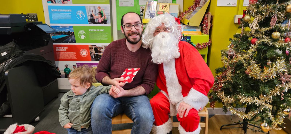 GreenwichLibs's tweet image. We loved seeing Santa Claus during #BabyRhymeTime at #SladeLibrary! Families got into the festive spirit, with songs and themed crafts throughout the week. He’s visiting again on Friday 20 December at 10.30am 🎶 #LoveYourLibrary