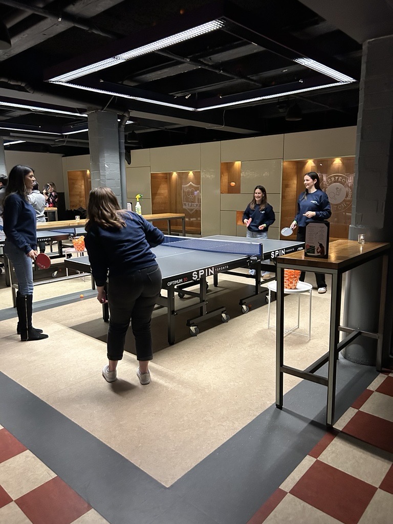 🎉🏓 Last night GENOMETRICS celebrated the season with some friendly competition at our annual holiday party—ping pong style! It was a great way to reflect on a year of teamwork and fun. Wishing you all a joyful holiday season and a bright start to 2025! 🌟❄️ #HappyHolidays