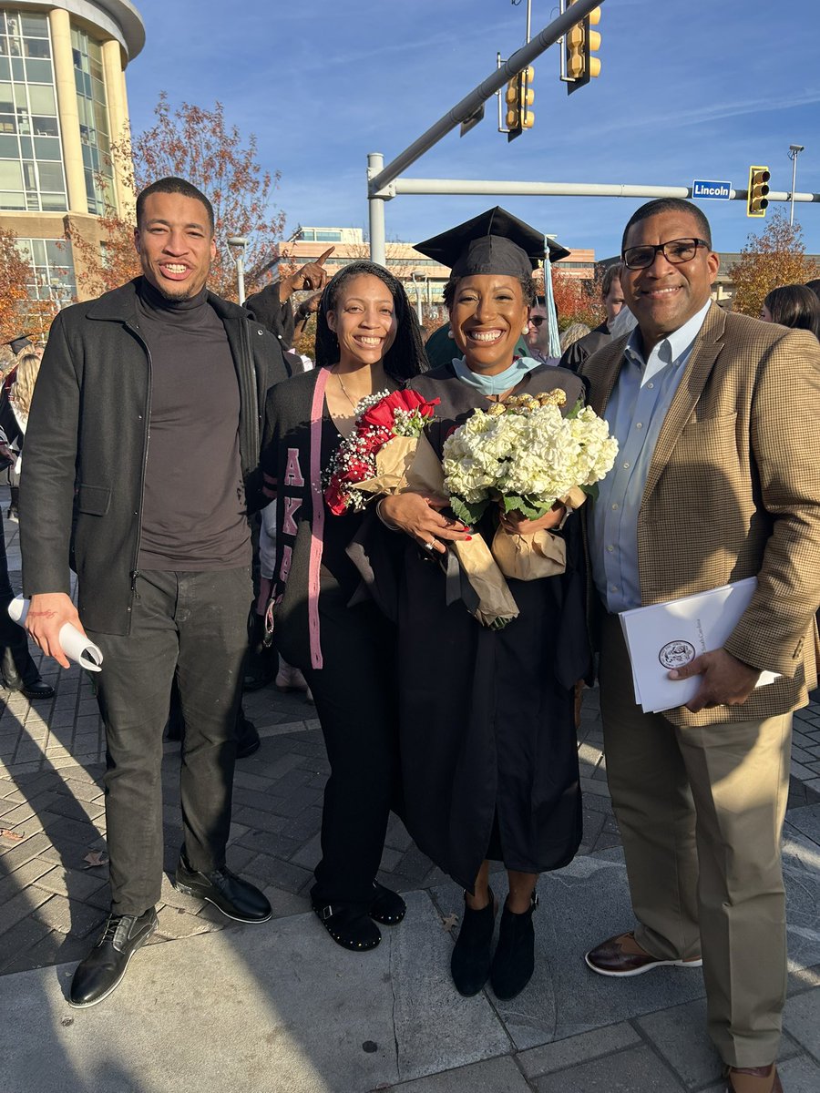 booley15's tweet photo. Congratulations Shawna Bynum, you “Mastered It”.🧑🏽‍🎓University of South Carolina - Columbia🎓🎉📚 https://t.co/0Q9VIyg6jr