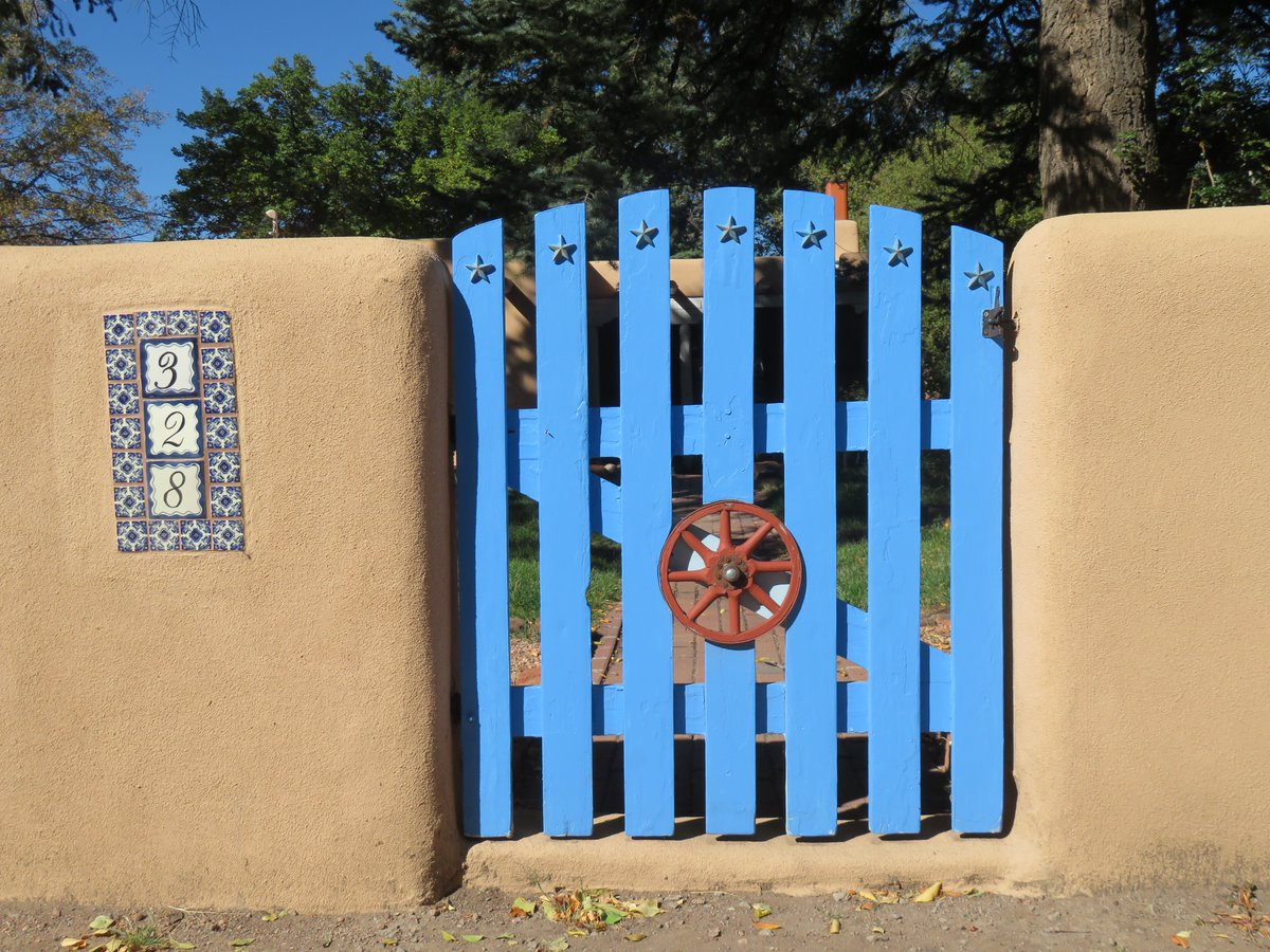 InsideSantaFe's tweet image. The door in Santa Fe is wonderful! facebook.com/InsideSantaFe