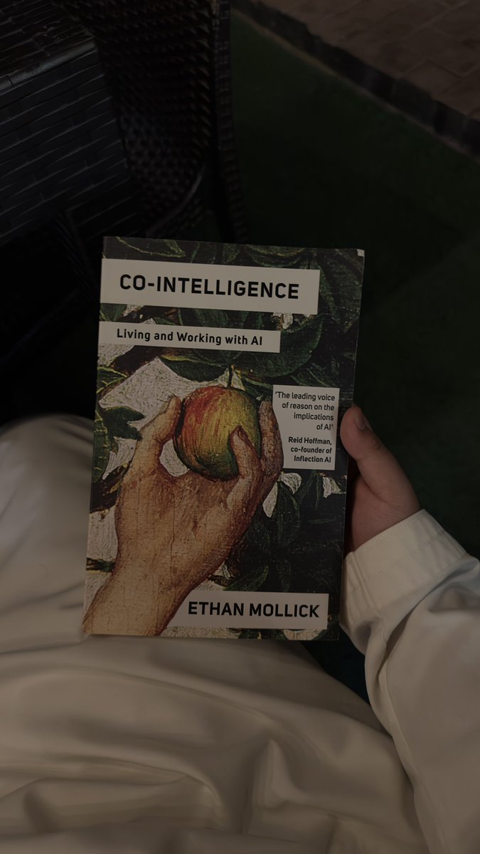 — أكثر كتابين استفدت منهم هذي السنة