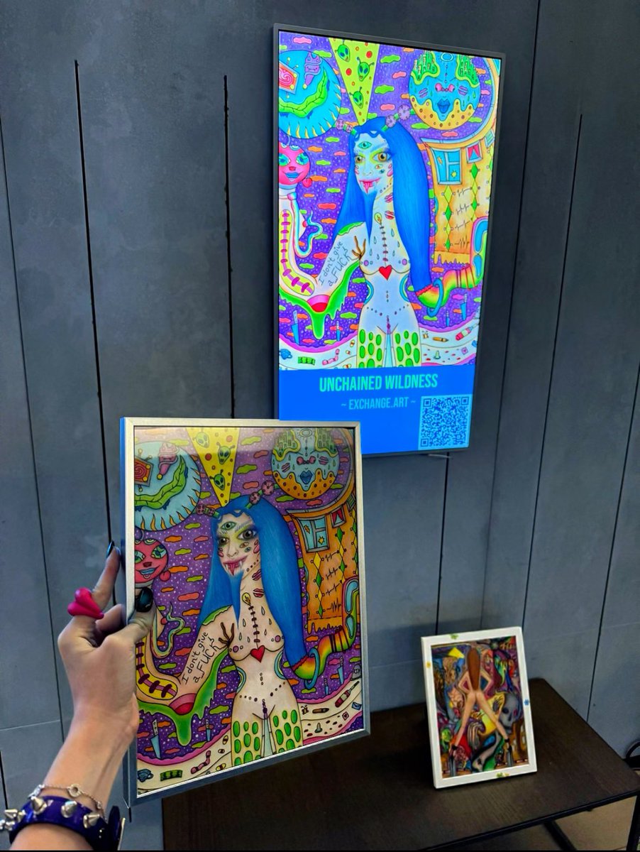 ALINA ALIEN👽 tweet media