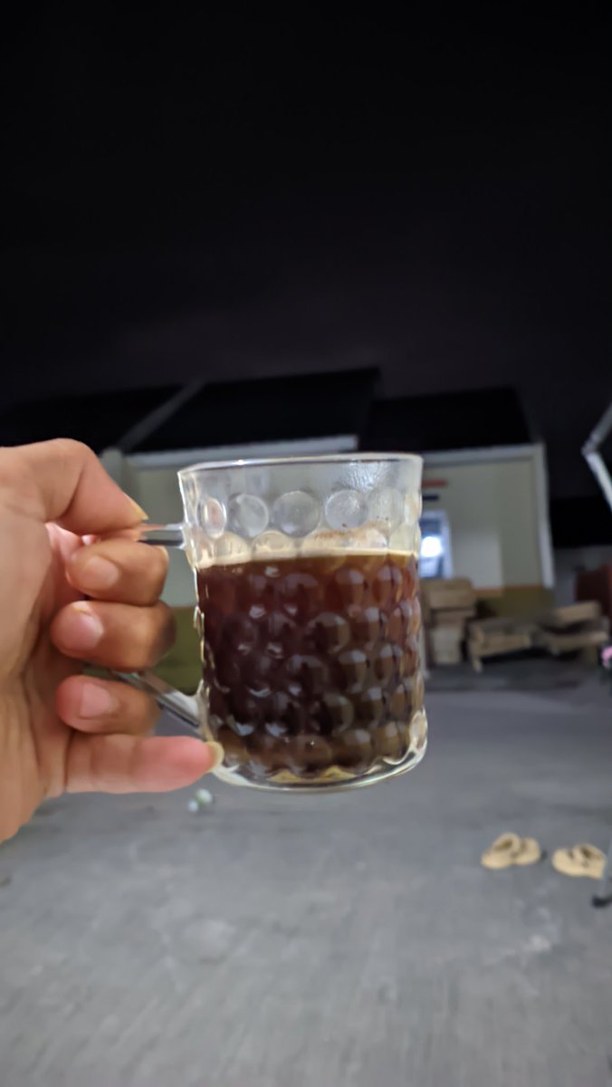 nafisherul's tweet photo. Yang kamu nikmati saat ini segelas kopi, berhentilah membandingkan dengan mereka yang minum teh dengan gelas besar.

_'Kopi Kenyataan' mu lebih nikmat
Dari pada 'Teh Hayalan' mu https://t.co/p39MIDQJkb