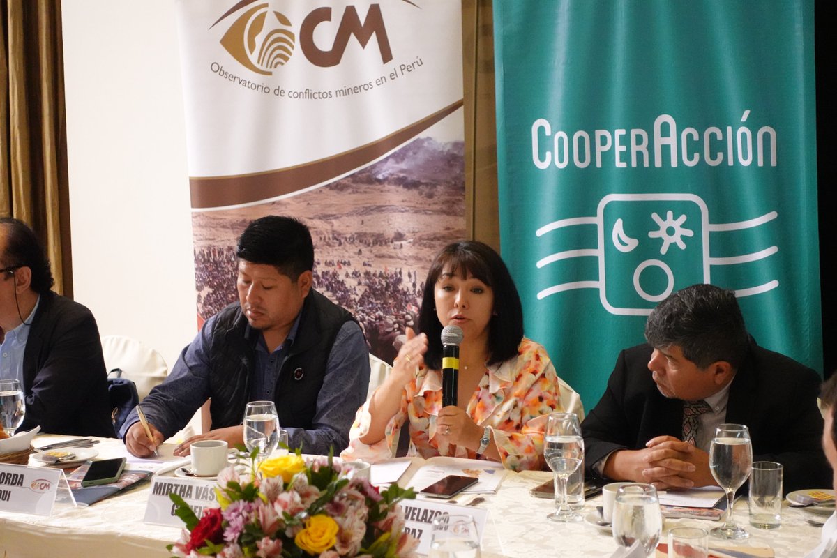 OCMPeru's tweet photo. 🔴 En Vivo | #35OCM

“El proyecto #Colpayoc amenaza zonas que abastecen de agua a Cajamarca. Sigue la criminalización de las rondas y dirigentes. A esto se suma la minería ilegal que está entrando en Cajabamba, Celendín, Bambamarca y Jaén”, @MirtyVas 

➡️  https://t.co/mIK5py17vH https://t.co/AifwW5d7sP