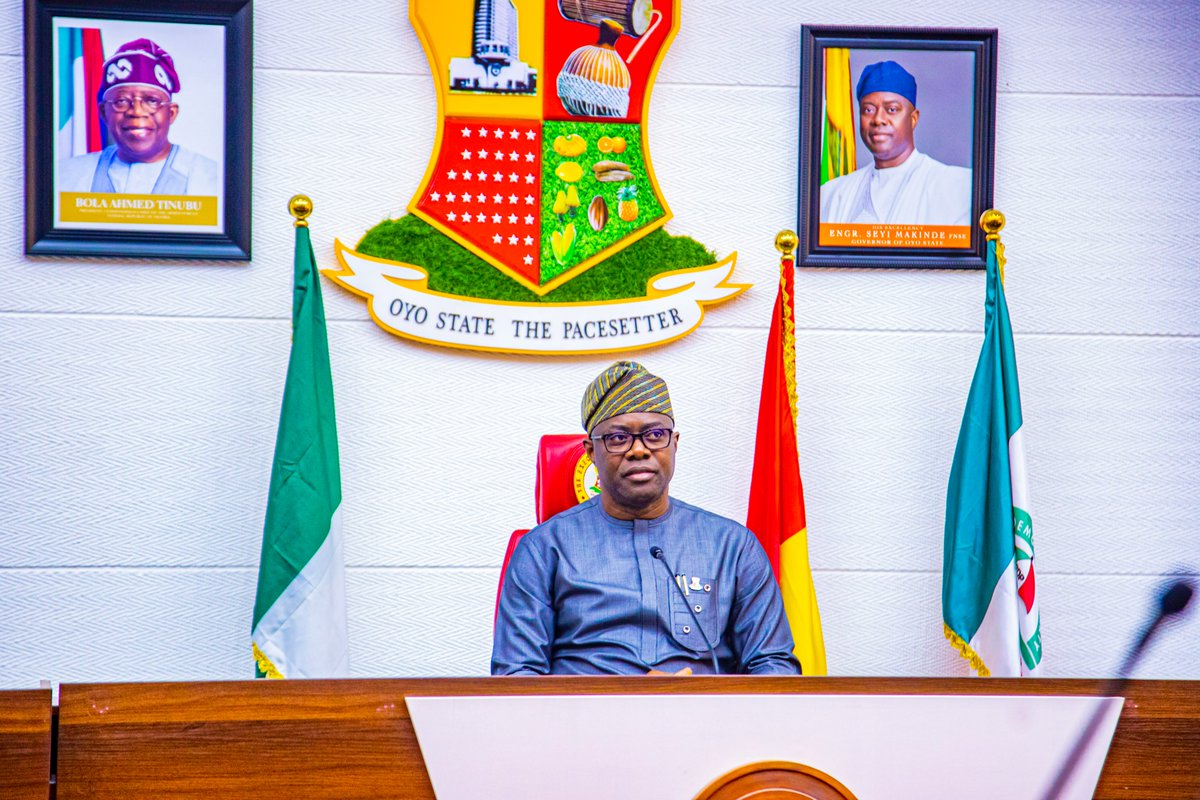 seyimakinde's tweet photo. Statement by His Excellency Seyi Makinde Following the Stampede at Islamic High School, Basorun, Ibadan

Earlier today, an incident occurred in Islamic High School Basorun, the venue of an event organised for families. Sadly, a stampede at the venue has led to multiple loss of lives and injuries.
This is a very sad day for us here in Oyo State. We sympathise with the parents whose joy has suddenly been turned to mourning due to these deaths.
We have taken steps to ensure no further deaths are recorded at this venue by deploying security agents to restore order at the venue. We also deployed medical personnel and ambulances to the venue. The event has been stopped, and attendees have been escorted out of the venue. We are taking all realistic measures to ensure that the venue is secured.
While investigations are ongoing, the primary organisers of the event that led to this stampede have been taken into custody.
I want to reassure our people that anyone directly or remotely involved in this disaster will be held accountable. Please remain calm as the security agencies investigate this unfortunate incident.
Our hearts remain with the families and loved ones impacted by this tragedy. May the souls of the departed rest in peace. Amen.