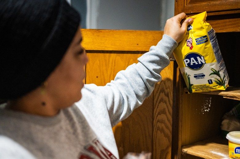 BlockClubCHI's tweet image. Trump wants to deport them. Chicago is scaling back help. Meet the migrants stuck in limbo.

The over 51,000 migrants who have arrived in Chicago since 2022 face a dwindling safety net + backlogs in work permit and immigration cases. buff.ly/4glygkf