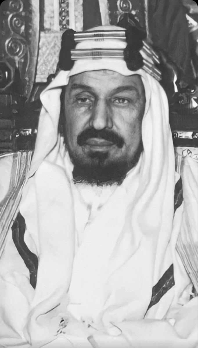 Alsaud_History's tweet photo. صور نادرة للمؤسس #الملك_عبدالعزيز رحمه الله، وتم التقاطها خلال زيارته الثانية إلى #مصر عام 1365هـ/1946م.
#السعودية https://t.co/QKky2xckJ4