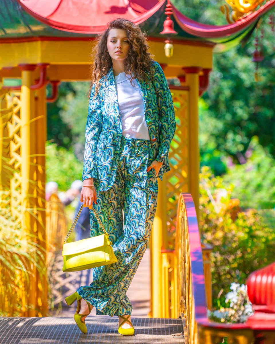90Karaul's tweet photo. Photos done with Fabio Ferrando @fabioferrando_abbigliamento with the model Sofia Marazzi @sofia_marazzi in the spring of 2022 in the Villa Durazzo Pallavicini of Genova. As always many thanks Fabio and Sofia for the great images and I hope everybody enjoys them :) https://t.co/RvTlDBCbgk