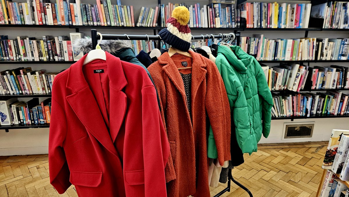As the temperatures continue to drop we are still accepting donations and offering warm coats for collection at Harold Wood Library.