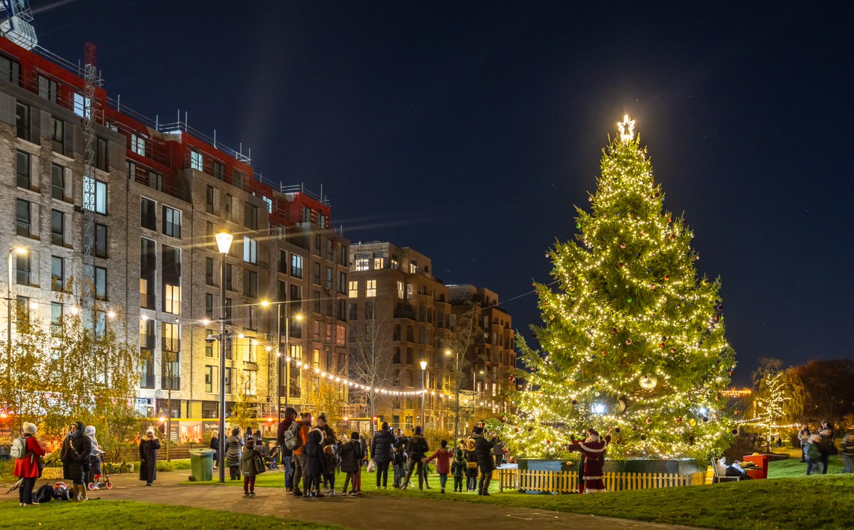 TransformingBX (@transformingbx) on Twitter photo Have you seen <a href="/brentcrosstown/">Brent Cross Town</a>'s Christmas tree? Claremont Park is now shining brighter with festive lights and an unmissable tree. Why not stroll through the park during this winter break to check it out.
Details on how to visit Brent Cross Town:bit.ly/4gqb4le Have you seen <a href="/brentcrosstown/">Brent Cross Town</a>'s Christmas tree? Claremont Park is now shining brighter with festive lights and an unmissable tree. Why not stroll through the park during this winter break to check it out.
Details on how to visit Brent Cross Town:bit.ly/4gqb4le