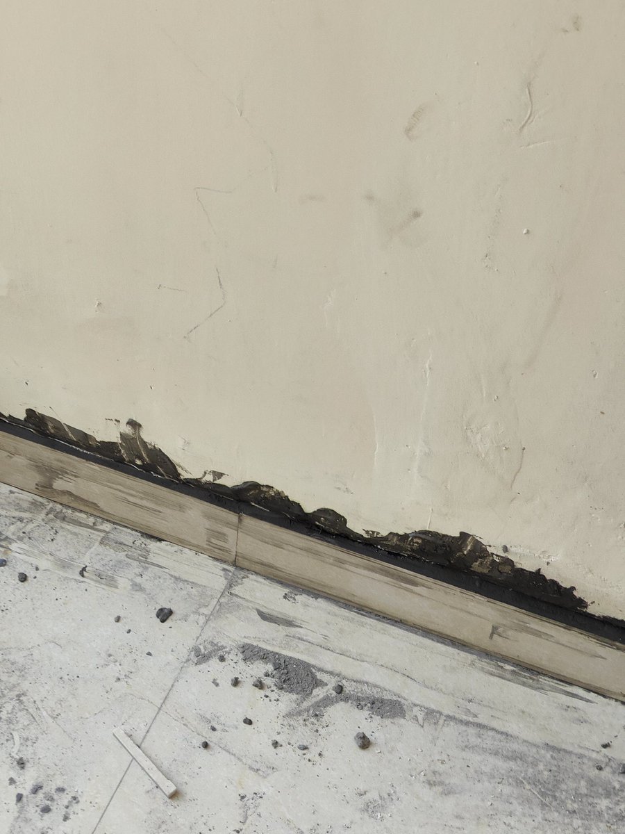 prakharrohatgi's tweet photo. @official_dda G-403 flat @ GVC sector 19b, condition on 16.12.2024. I'm Co-allottee, PL issued on 27.09.2024. But flat not ready for handover even after 50 days. 100% payment taken on pretext of ready society, but flat itself is not habitable. @PMOIndia @MoHUA_India @LtGovDelhi https://t.co/hgHLoNdKoy