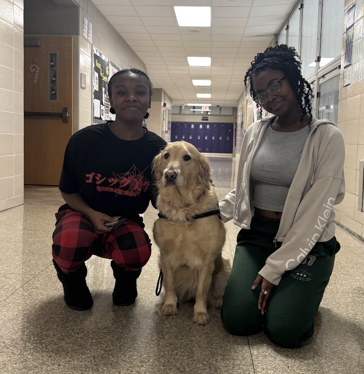 Ended my day at MHS and got to see lots of kids!  #wearemaumee #certifiedtherapydog #mentalhealthmatters #pbis