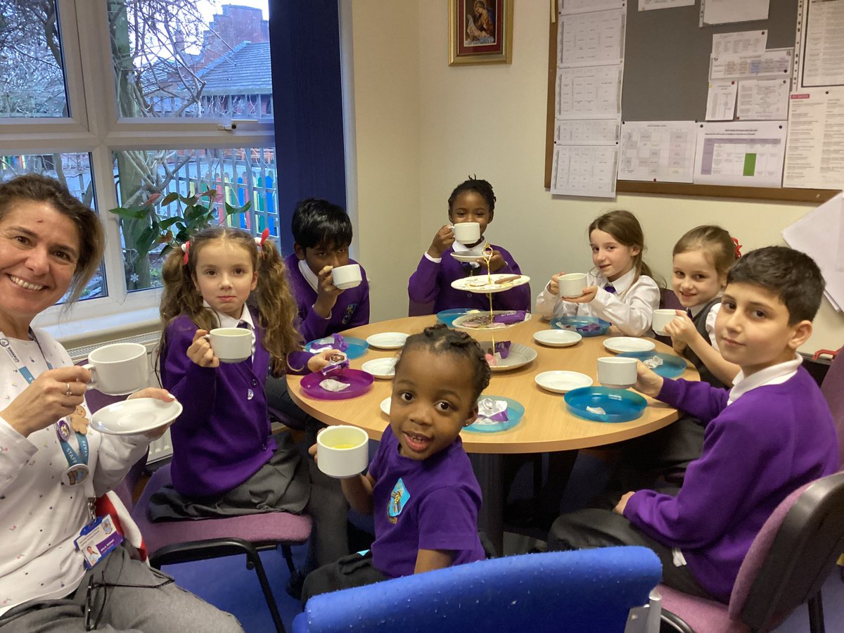ourladyqop's tweet photo. Mrs  Wishart spent a delightful afternoon celebrating with these stars at Golden Tea. Well done for all your achievements and getting on gold! #olqpcsthumandignity https://t.co/11701bCMrz
