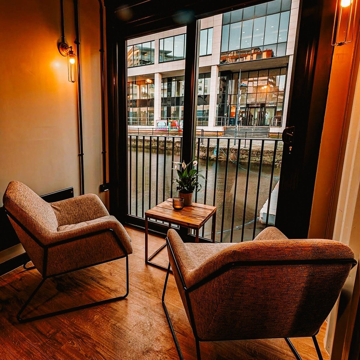 Leeds Dock tweet media