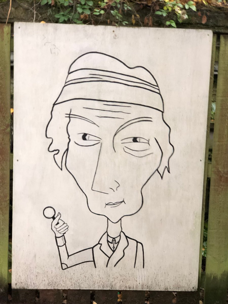 Agatha Christie was a frequent visitor to #Manchester and always travelled by rail to Marple Station , where there are several plaques, information boards and images. The name of her famous detective was inspired by the town
 #literarytravels
<a href="/agathachristie/">Agatha Christie</a> @achristienorth