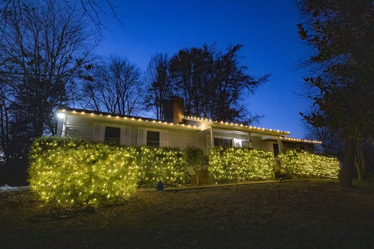✨ From classic elegance to festive wonderlands – swipe to see how we're lighting up the Lake Norman this holiday season.

Ready to make your home sparkle? Book your 2024 installation now – before the season is over!

#ChristmasLights #HolidayDecor #LakeNorman