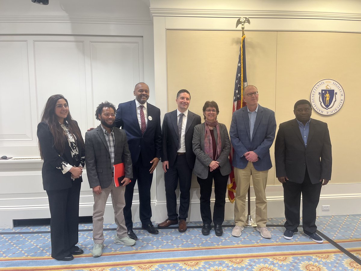 Melwood Global (@melwoodglobal) on Twitter photo ICYMI: Last week, our friends at <a href="/MIRACoalition/">MIRA Coalition</a> joined state lawmakers, advocates, and immigrant physicians on Beacon Hill to celebrate reforms that will expand pathways for qualified internationally-trained physicians to practice here in Massachusetts! ICYMI: Last week, our friends at <a href="/MIRACoalition/">MIRA Coalition</a> joined state lawmakers, advocates, and immigrant physicians on Beacon Hill to celebrate reforms that will expand pathways for qualified internationally-trained physicians to practice here in Massachusetts!