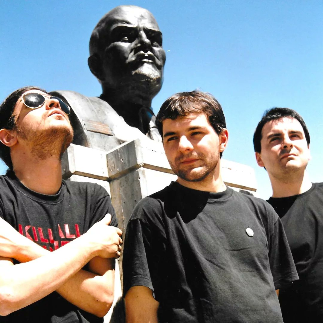 maxcollini67's tweet photo. Il tour "Vent'anni di Socialismo Tascabile" parte il 7 Marzo da Livorno, poi Bologna, Torino, Firenze, Milano, Roncade (TV), Perugia, Roma e Molfetta. Celebriamo il disco che ci ha cambiato la vita e, forse, qualcuna delle vostre. Prevendite a questo link: https://t.co/tBP9RFePkY https://t.co/iwMv8qhsYf