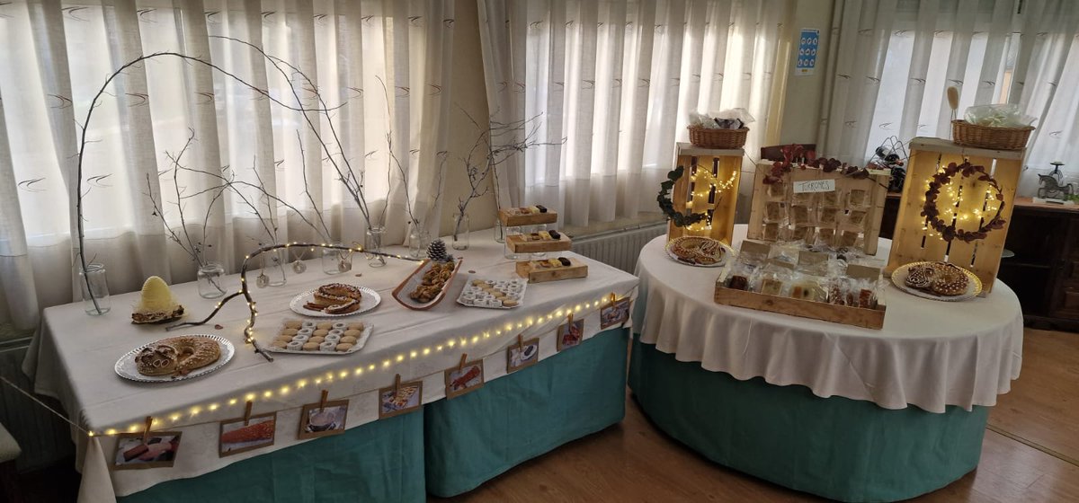 CIFPLAMERCED18's tweet image. El #cfgmpanaderiareposteriayconfiteria ha elaborado #turrones, #guirlache #mazapán #trufas y #anguilasdemazapán en el módulo de #productosdeelaboraciondepanaderiaypasteleria y en el de #presentacion y #ventaalpublico  #industriasalimentarias #fp #estudiafp #soria #lafpeselfuturo