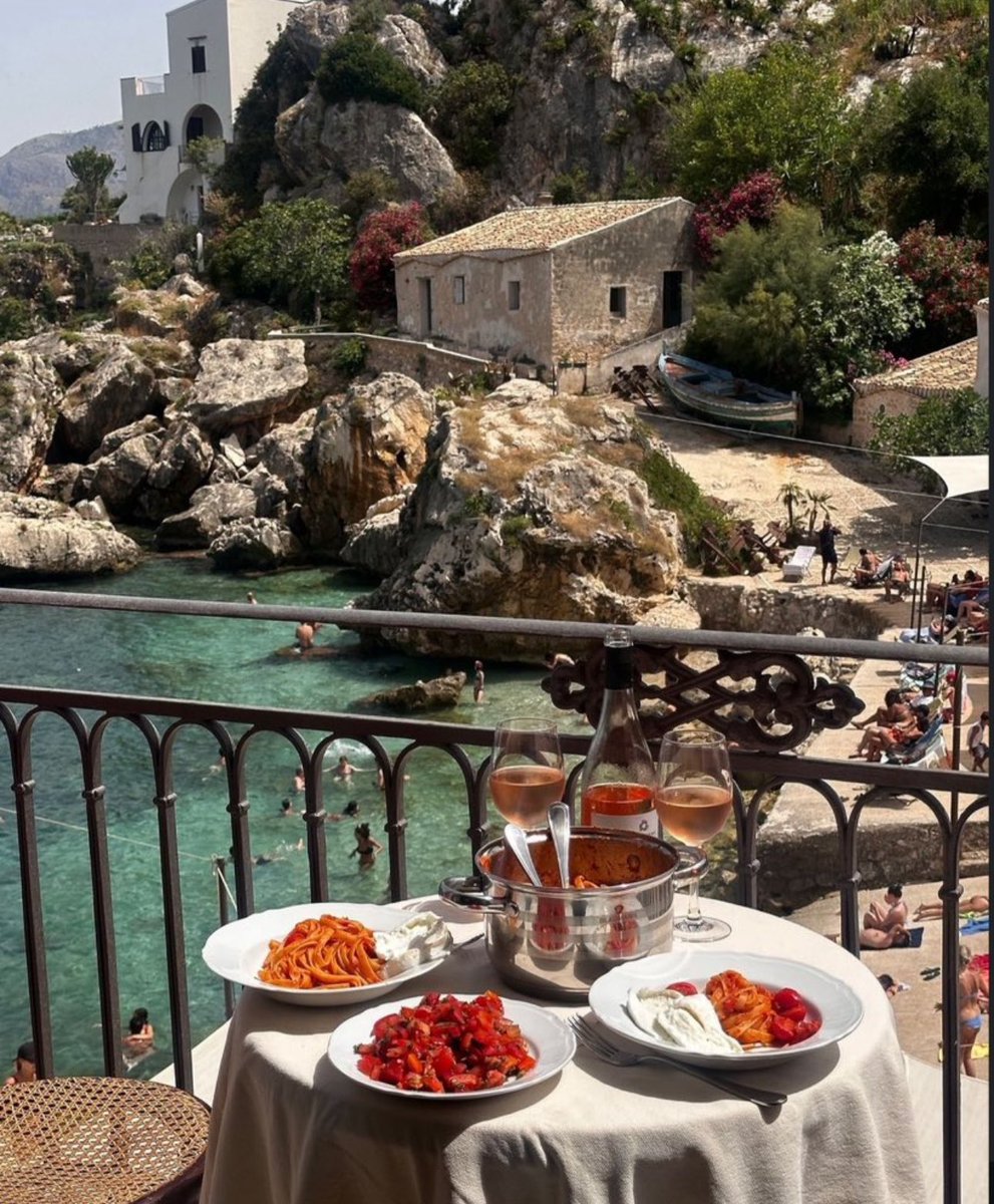 W0rld2026's tweet photo. Sicily, Italy https://t.co/JvfGRiPJYB