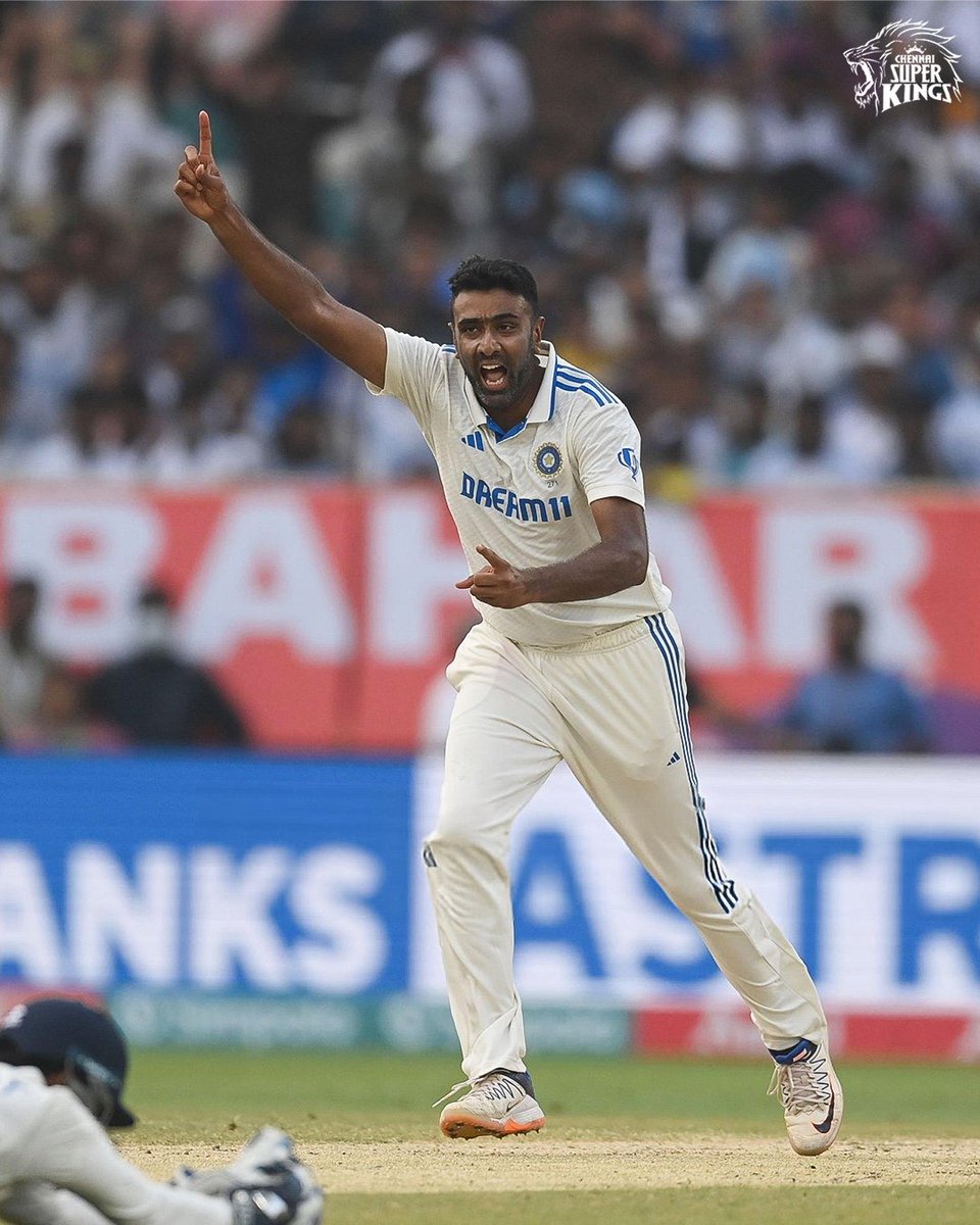 24Deepakumar's tweet image. A heart felt retirement 😢 @ashwinravi99 
Here after not in whites 😭
Thanks for everything 
#INDvAUS #AUSvIND #Ashwin