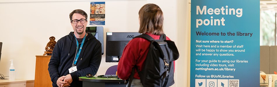 UoNLibraries's tweet image. Do you have any questions about library support during the break? 👋
We're here to help, get in touch with library staff via our Library Helpline, email, Live Chat or in-person, just look for the blue lanyards!
ow.ly/1G5w50UmojB