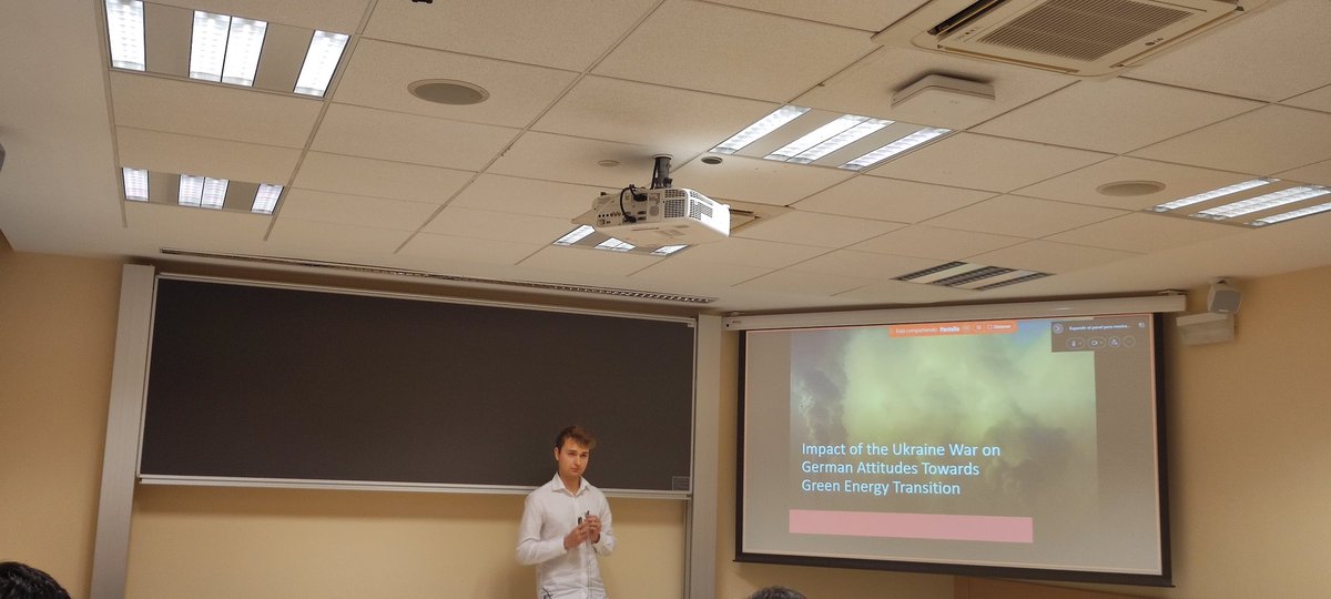 Nuestros antiguos estudiantes de Economía y ADE vuelven a casa x Navidad. LBL Xmas workshop