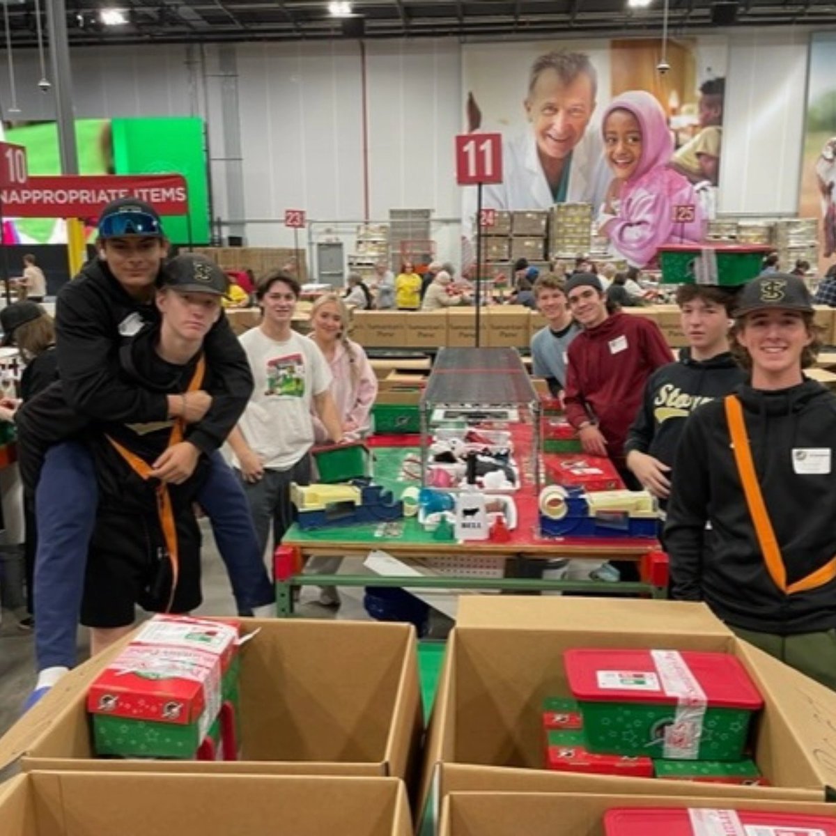 TACA_Baseball's tweet photo. Taca Baseball wants to thank Franklin Graham and the Operation Christmas Child crew for allowing us to be part of a spectacular ministry delivering good news from Coppell, Texas, to kids and families around the world. https://t.co/vWfOJzL4CG