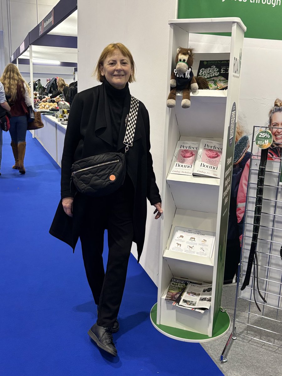 Christmas wouldn’t be Christmas…without the ⁦<a href="/LondonHorseShow/">The London International Horse Show</a>⁩ Incredibly excited to be here talking about my memoir Perfect Bound and how great horses are for our mental health with official charity ⁦<a href="/RDAnational/">Riding for the Disabled Association (RDA)</a>⁩