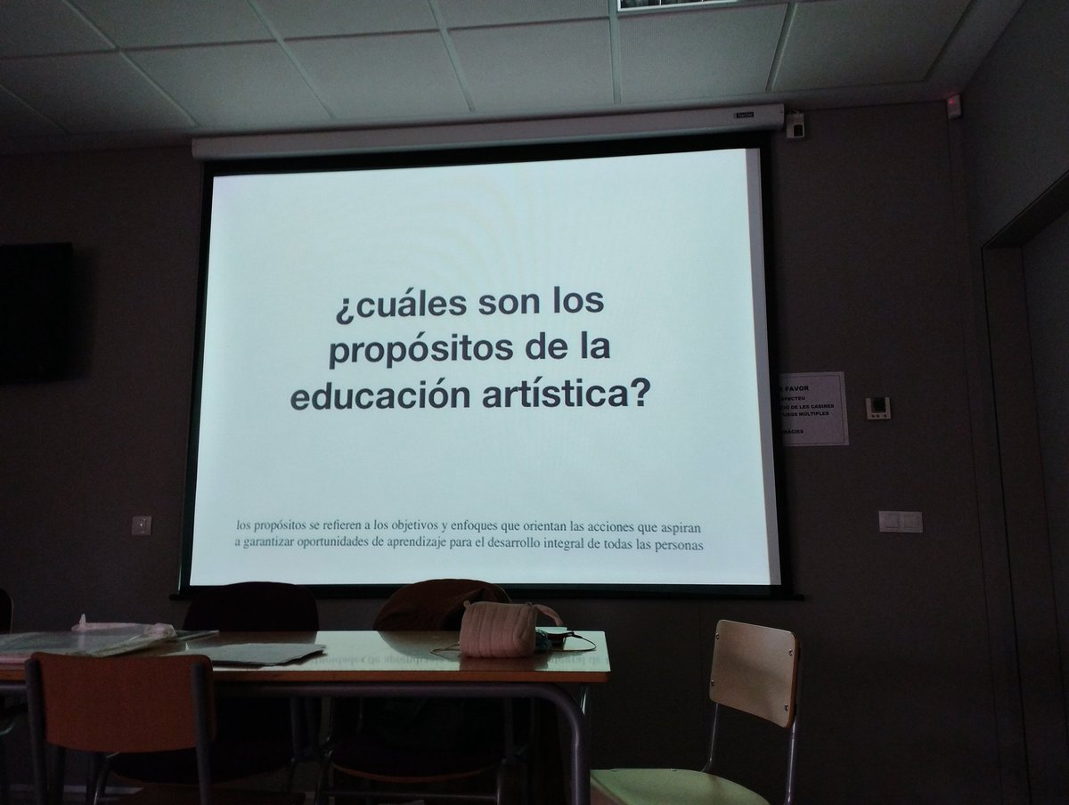 IES Bovalar tweet media