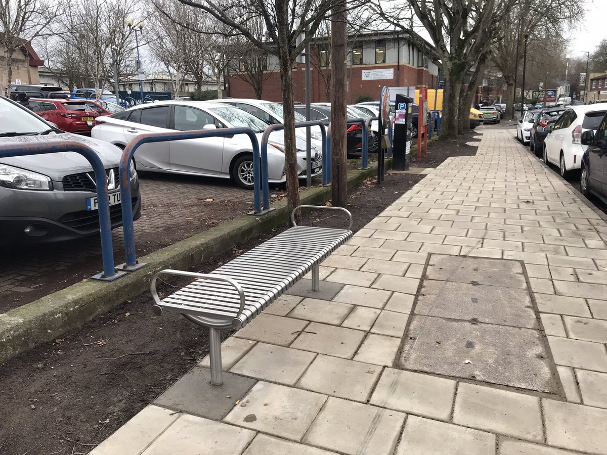 StapletonRd's tweet image. Hello @BristolCouncil saw you put one bench here, in the summer this space is super busy, are more benches on the way? @bristolgreen this space has been used as a parklet long before that word had ever been invented @YassinMohamud20 @TristanCorkPost