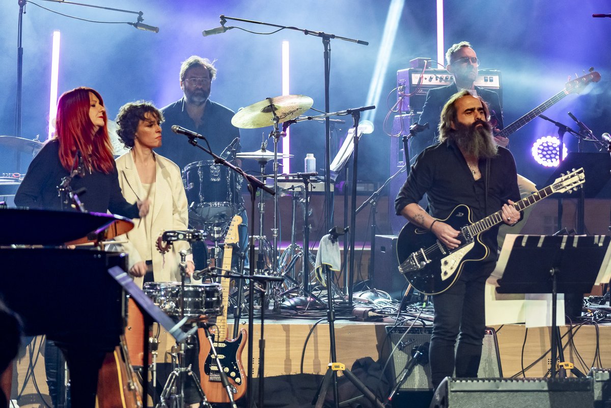 ADAMI_Artistes's tweet photo. #SessionUnik Un live d’exception, dirigé par Thomas de Pourquery accompagné d’un all-stars band.
Des duos inédits, des rencontres intenses et de l'amour
Bravo et merci à toustes les artistes !
Photos Thomas Bartel https://t.co/fmPNXmcWxx