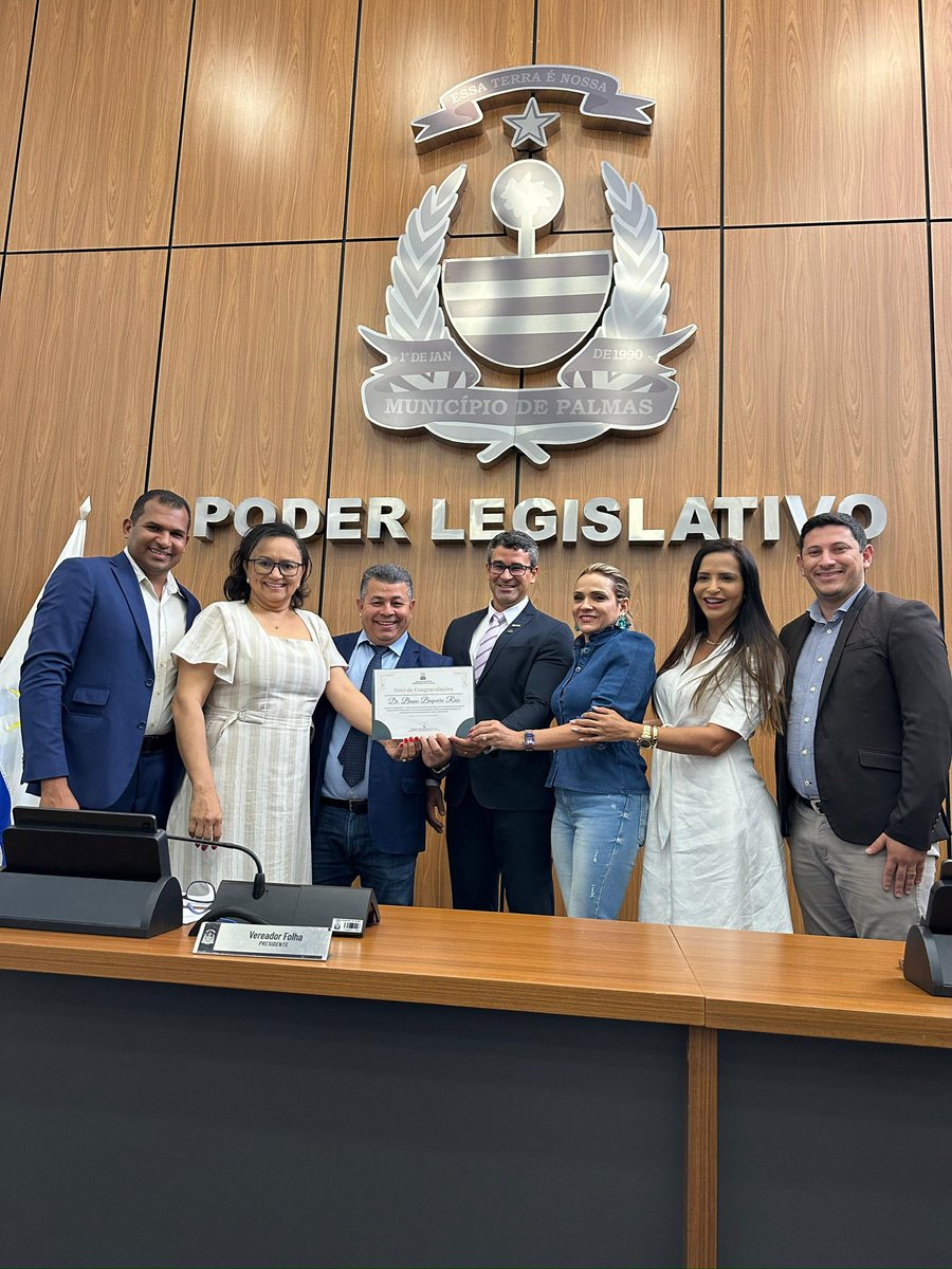Presidente da APROMP, <a href="/BrunoBaqueiro/">Bruno Baqueiro</a>, recebe Diploma do Voto de Congratulações do Vereador Folha, Presidente da Câmara Municipal de Palmas. Confira👇🏽
