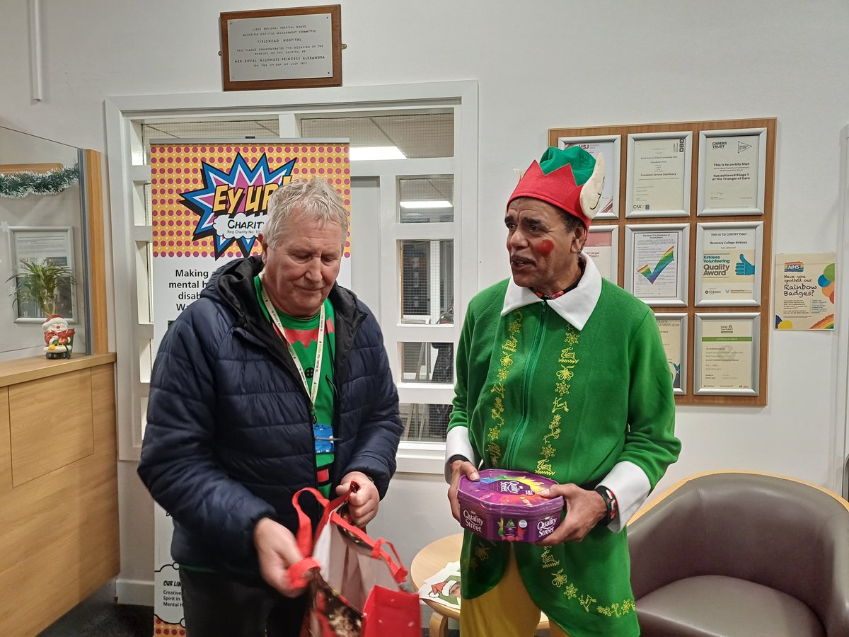 EyUp! NHS Charity (@eyupcharity) on Twitter photo It's truly the most wonderful time of the year when Santa and his elves visit Fieldhead!๐
๐
A huge thank you to Charlie Keith and <a href="/chris_kammy/">Chris Kamara</a> for spreading festive cheer and raising spirits for our service users and staff. Your generous gifts have gone down a treat!๐ It's truly the most wonderful time of the year when Santa and his elves visit Fieldhead!๐
๐
A huge thank you to Charlie Keith and <a href="/chris_kammy/">Chris Kamara</a> for spreading festive cheer and raising spirits for our service users and staff. Your generous gifts have gone down a treat!๐